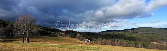 IMG0153990b_pan_325.jpg