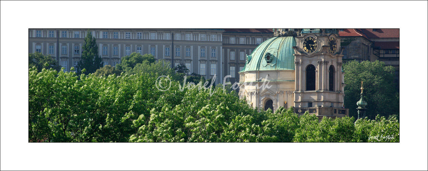 PSD0126807_pan_325.jpg
