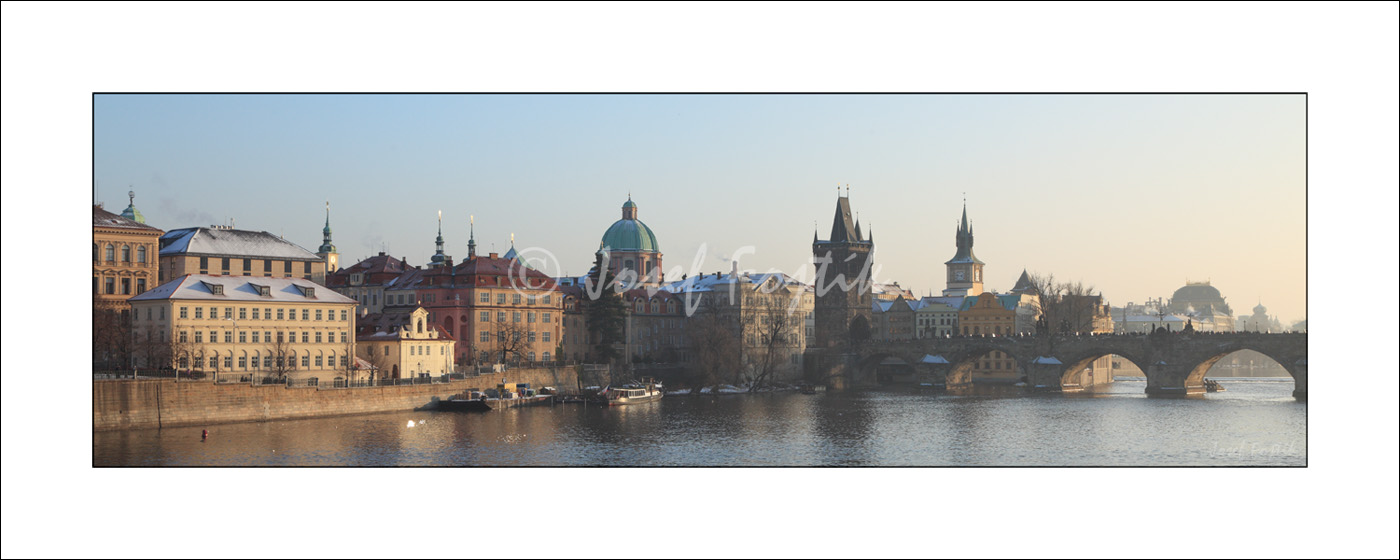 PSD0154442_pan_325.jpg