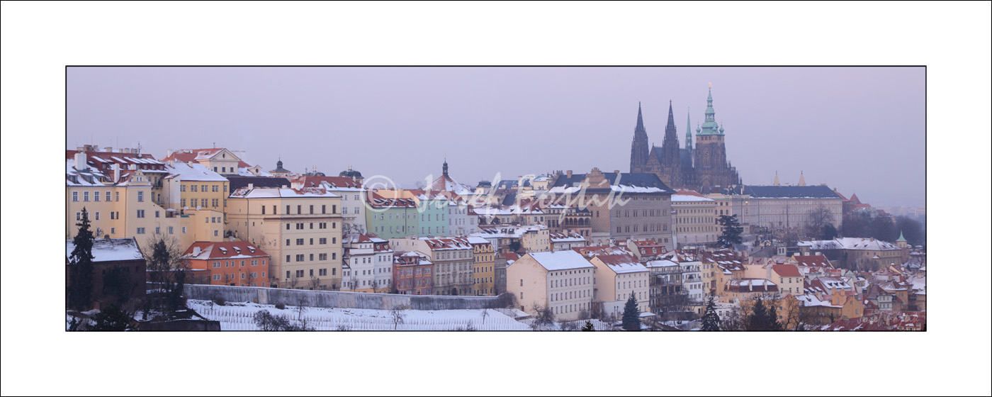 PSD0154483_pan_325.jpg