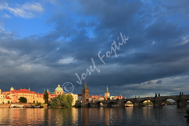 IMG0159389.tif